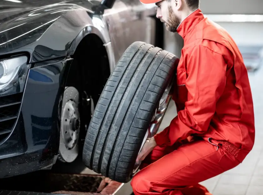 Can you drive with a flat tyre UK